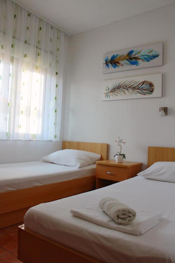Apartments Tanja Zivogosce Exterior photo