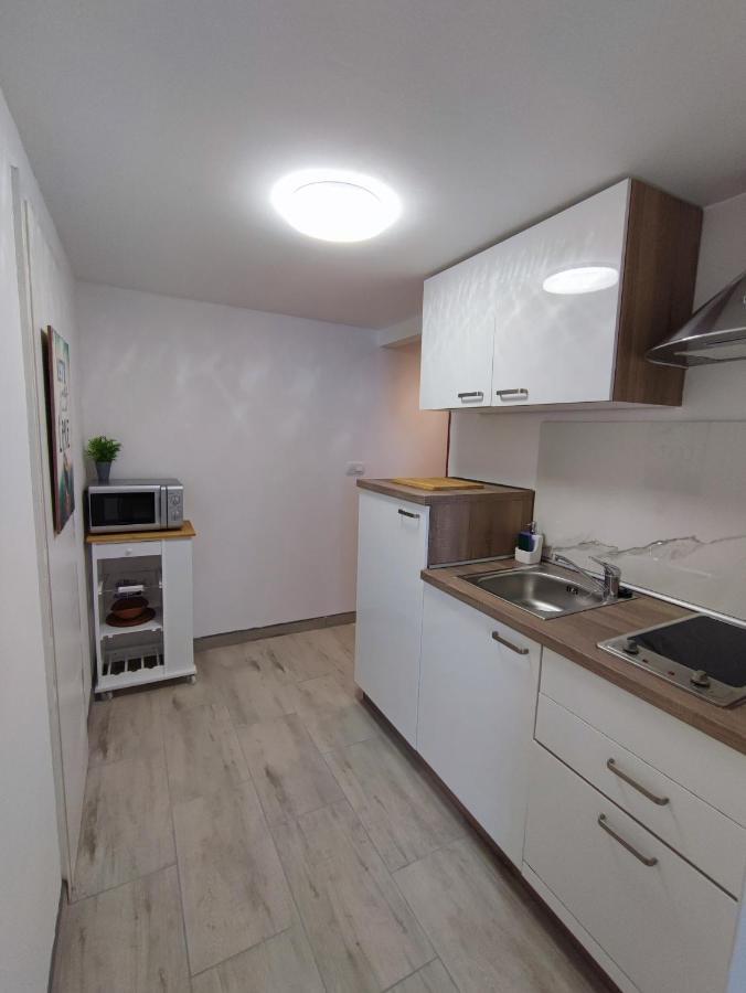 Apartments Tanja Zivogosce Exterior photo